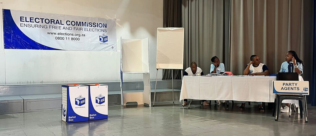 The function of the Electoral Commission of South Africa is to organise and monitor the elections on 29 May 2024 in order to ensure that they are free and fair. Credit: Sipho Patrick Mabena.